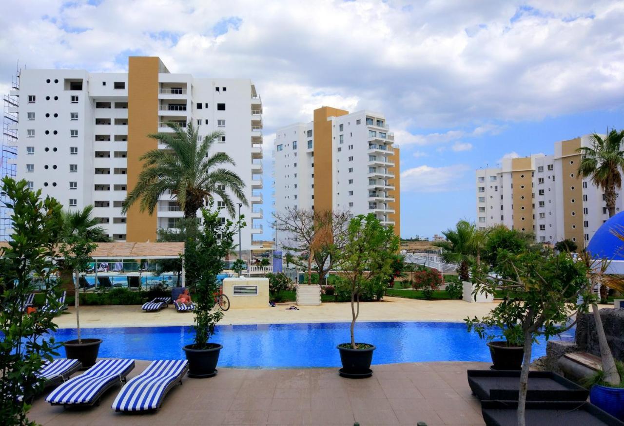 Blue Apartment In 5* Ceasar Resort Trikomo Экстерьер фото